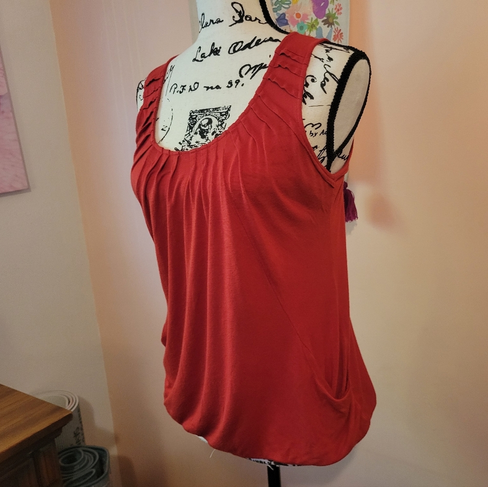 100% Modal The Limited Sleeveless Red Boho Top With Pockets, Elastic Hem, EUC XS - Picture 9 of 16